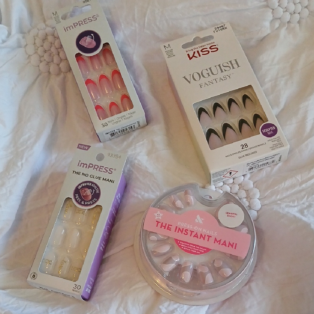Instant Mani Press On Nails - Kiss Voguish Fantasy- Impress - Lot Of 4